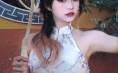 美女被扒开胸罩射精网站视频